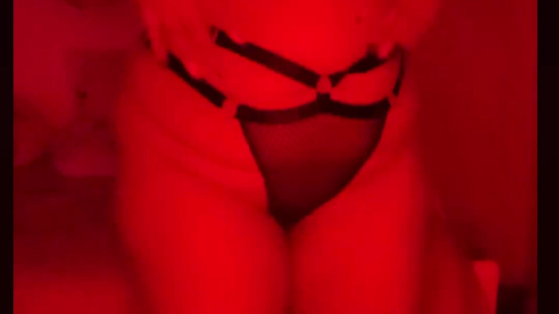 VID_20940722_201305_925 - video by sasha_hot98 cam model