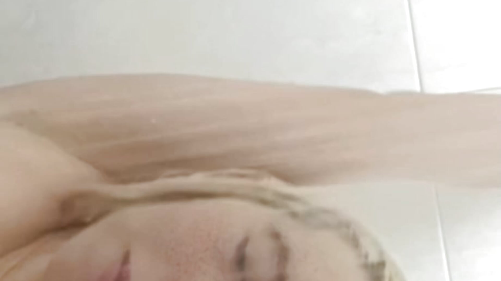 InShot_20221227_220104309 — filmik Lizzy_Lace, modela(-lki) na kamerkach