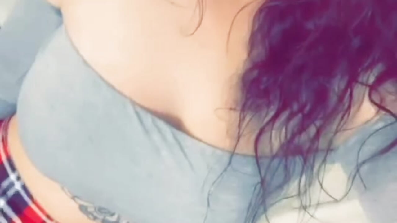 Meee - vídeo de PixieDiamond