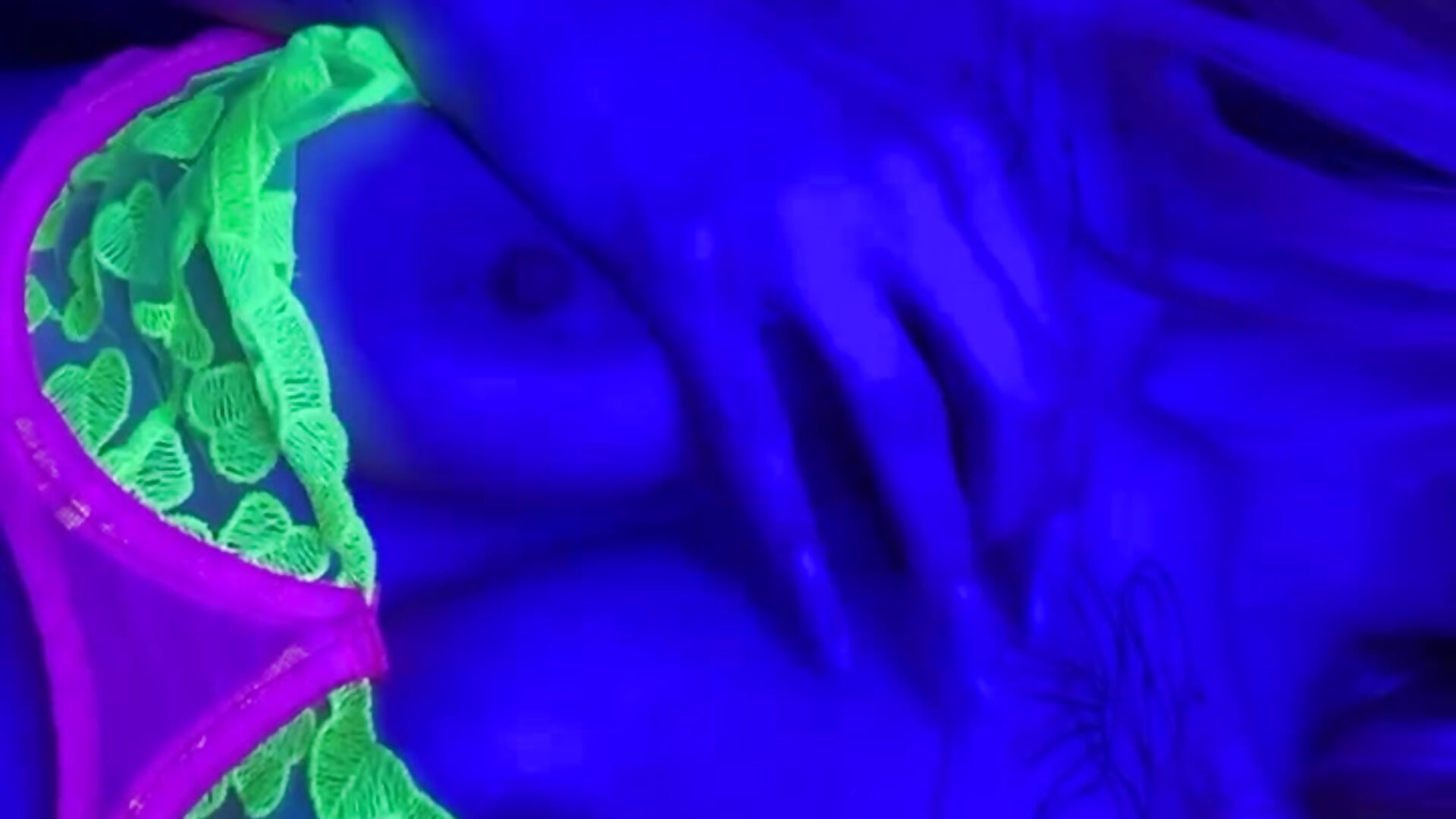 Neon bra - vídeo de shybabyss