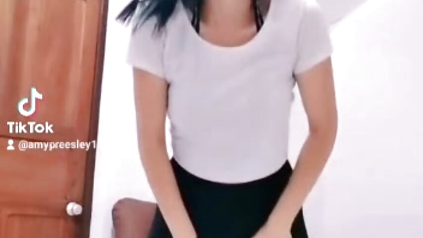 TIKTOKTIPPER - video oleh _AmyPresley_ kamera model