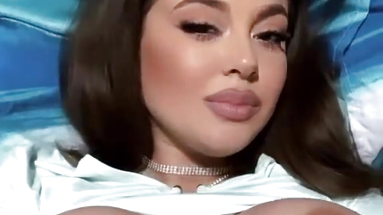 Boobies tease - video by PixieLand cam model