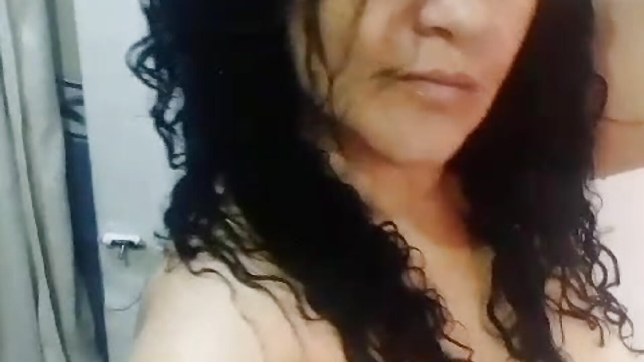 naked – видео вебкам-модели Diosasky