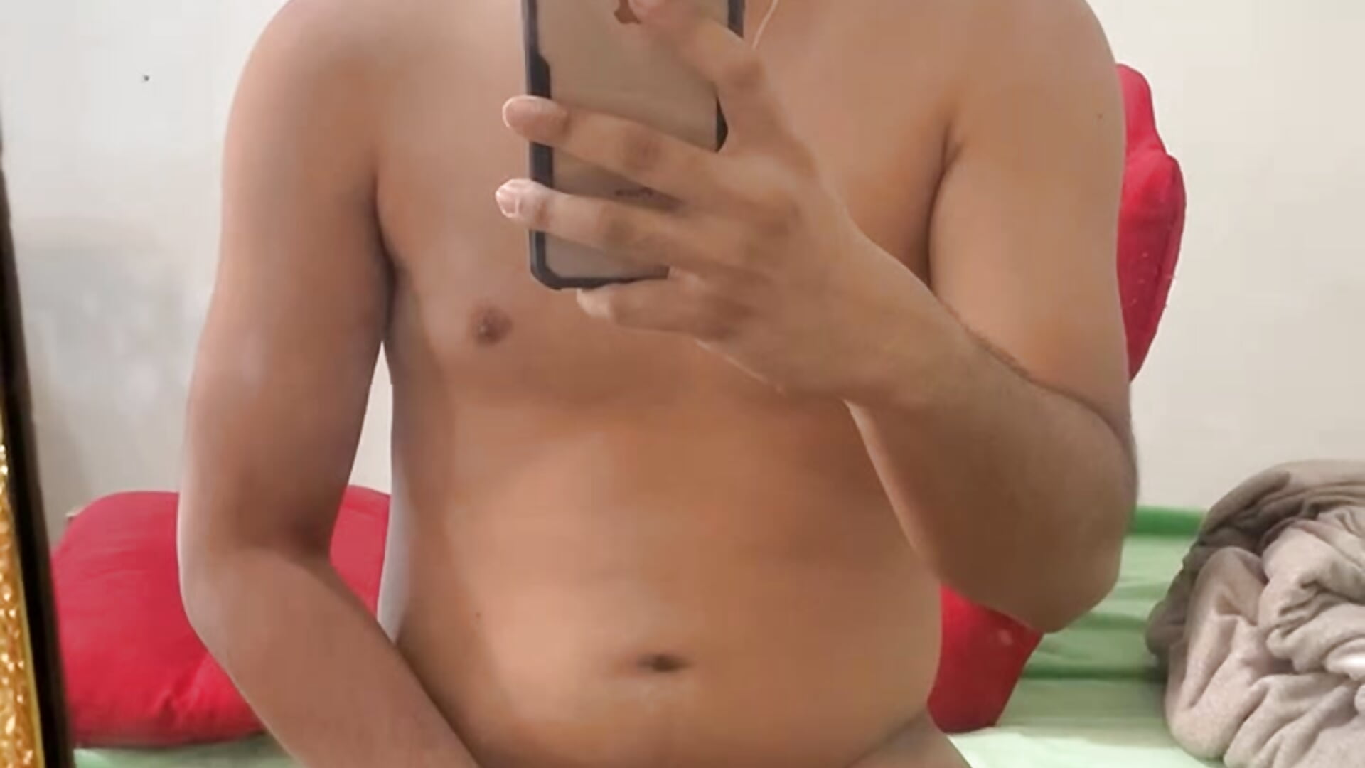 jerking soft cock till it get hard - video by nakedmarco17 cam model