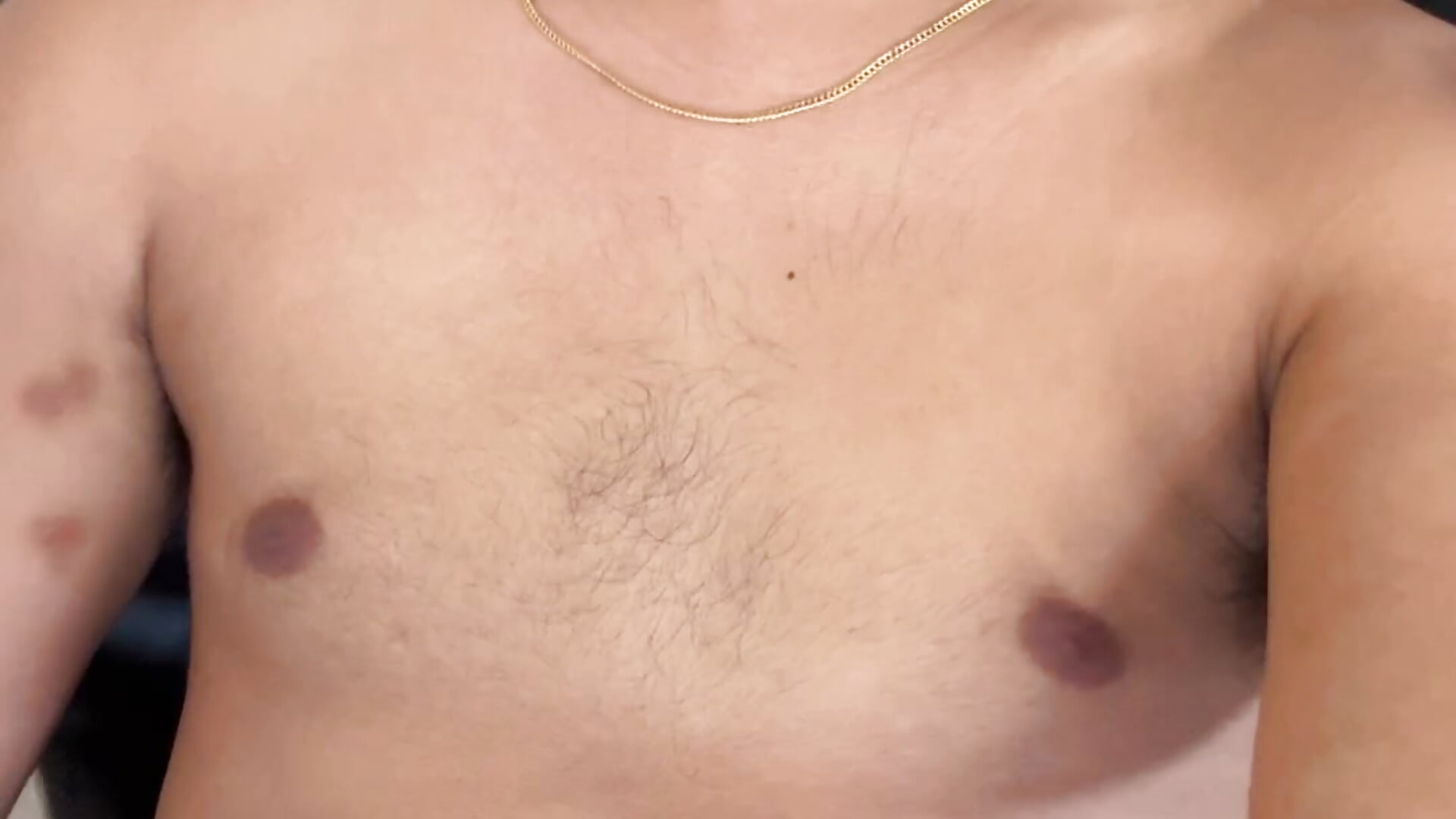 Quick cum clean it use your mouth - video by nakedmarco17 cam model