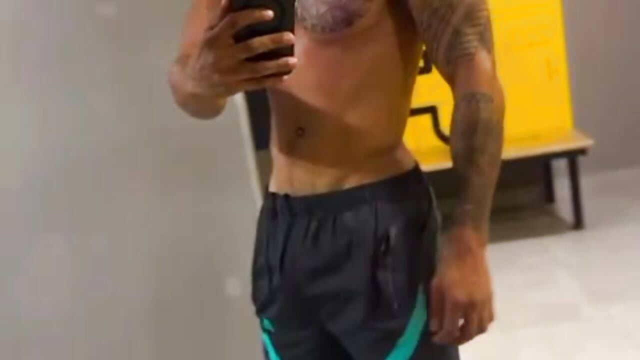 “2026 started off tough… and so did I 💪🔥 Happy New Year, my loves” - video di Sweet_Alessandre modella di cam