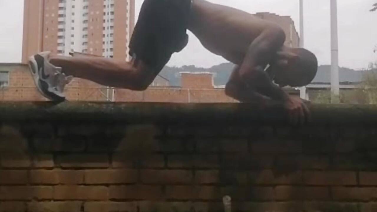 Sweat, effort, and discipline. Ready to train with me? 😈🔥💥 - video di Sweet_Alessandre modella di cam