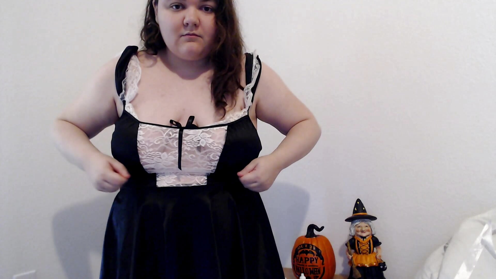 Shy Maid Blackmailed - CamilaLynnAdams 캠 모델의 동영상