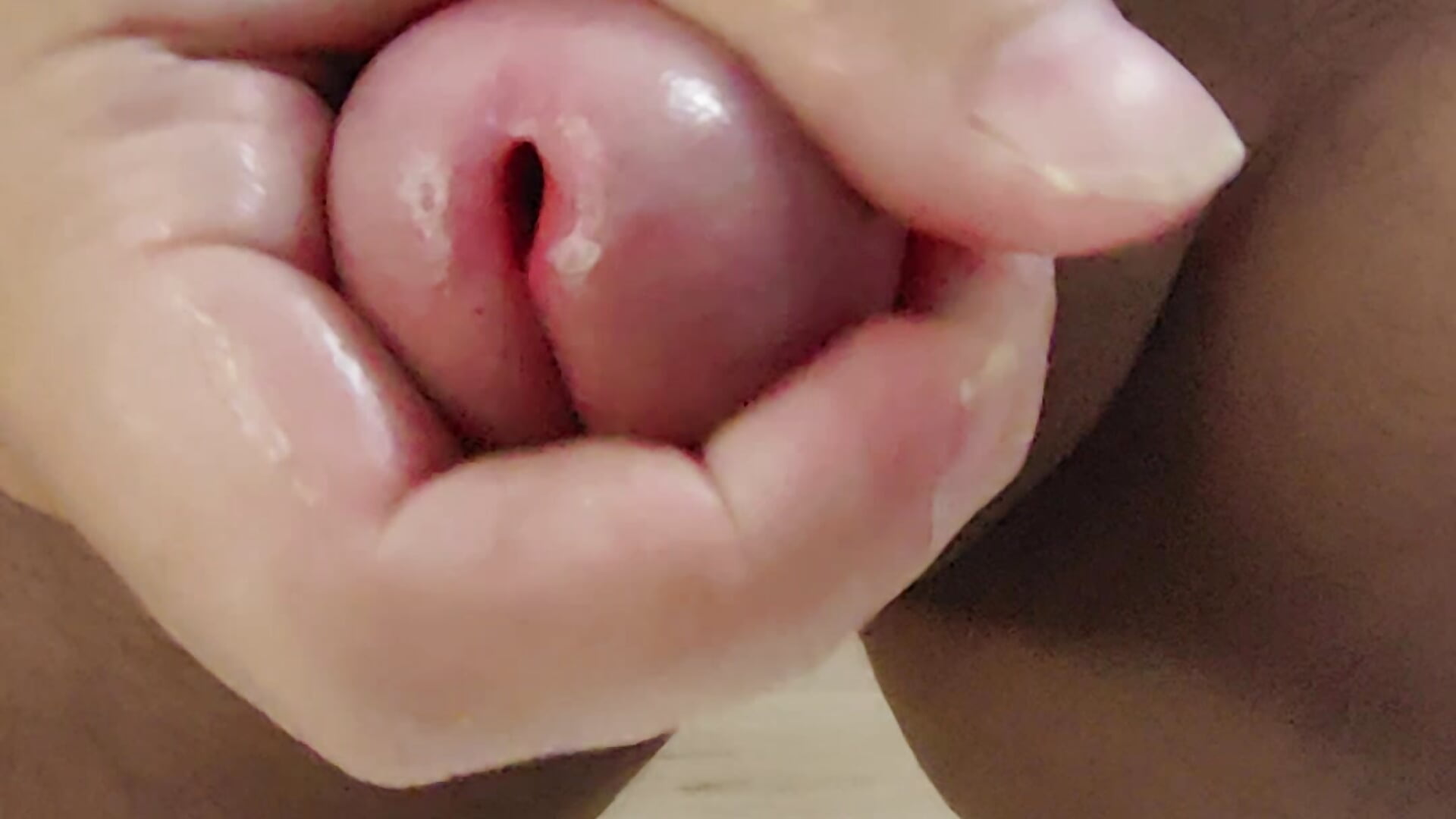 Cumming with moans in high quality