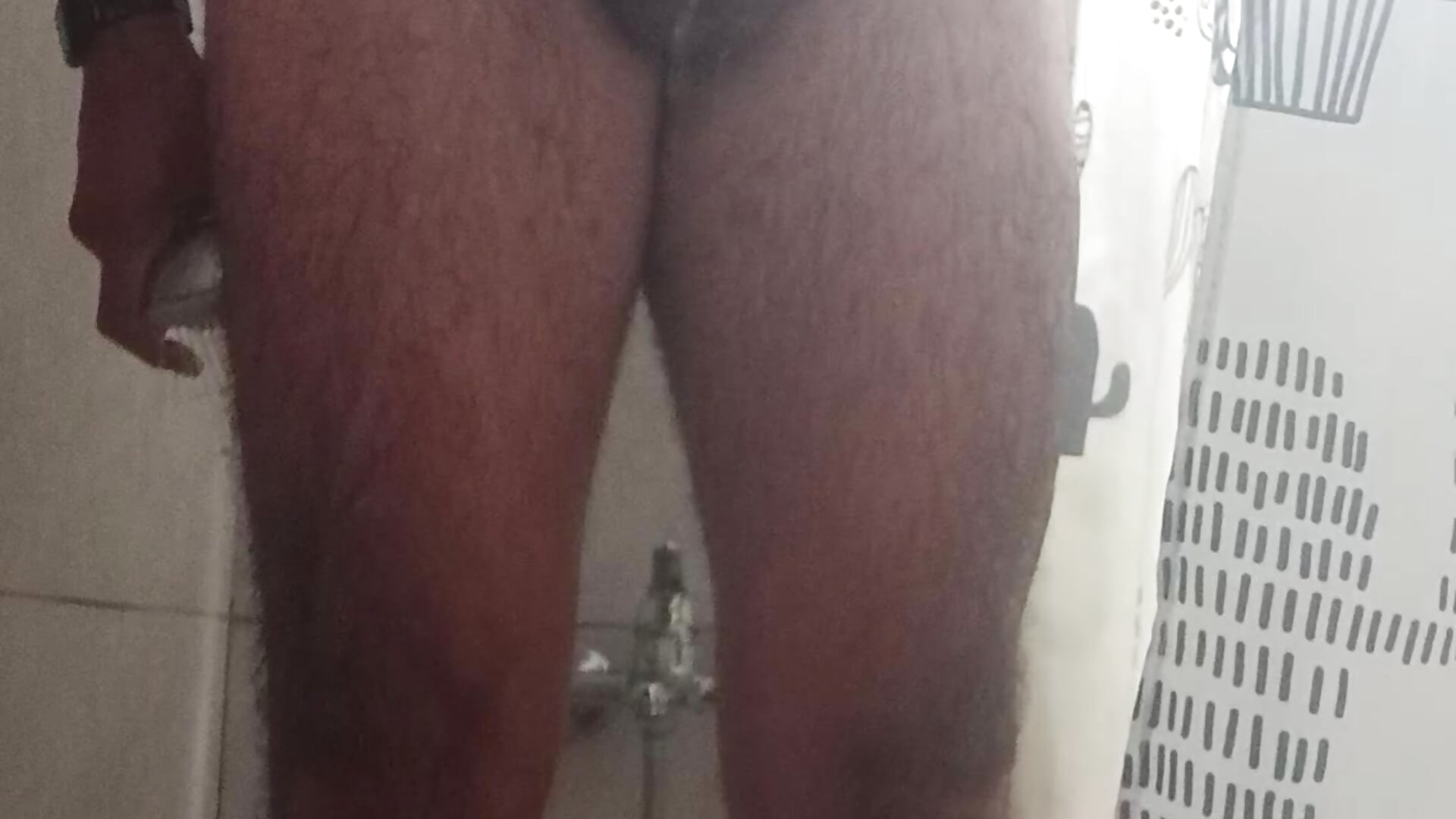 Ducha y meada-shower and pe e - vidéo du modèle de showcams juandi21cm