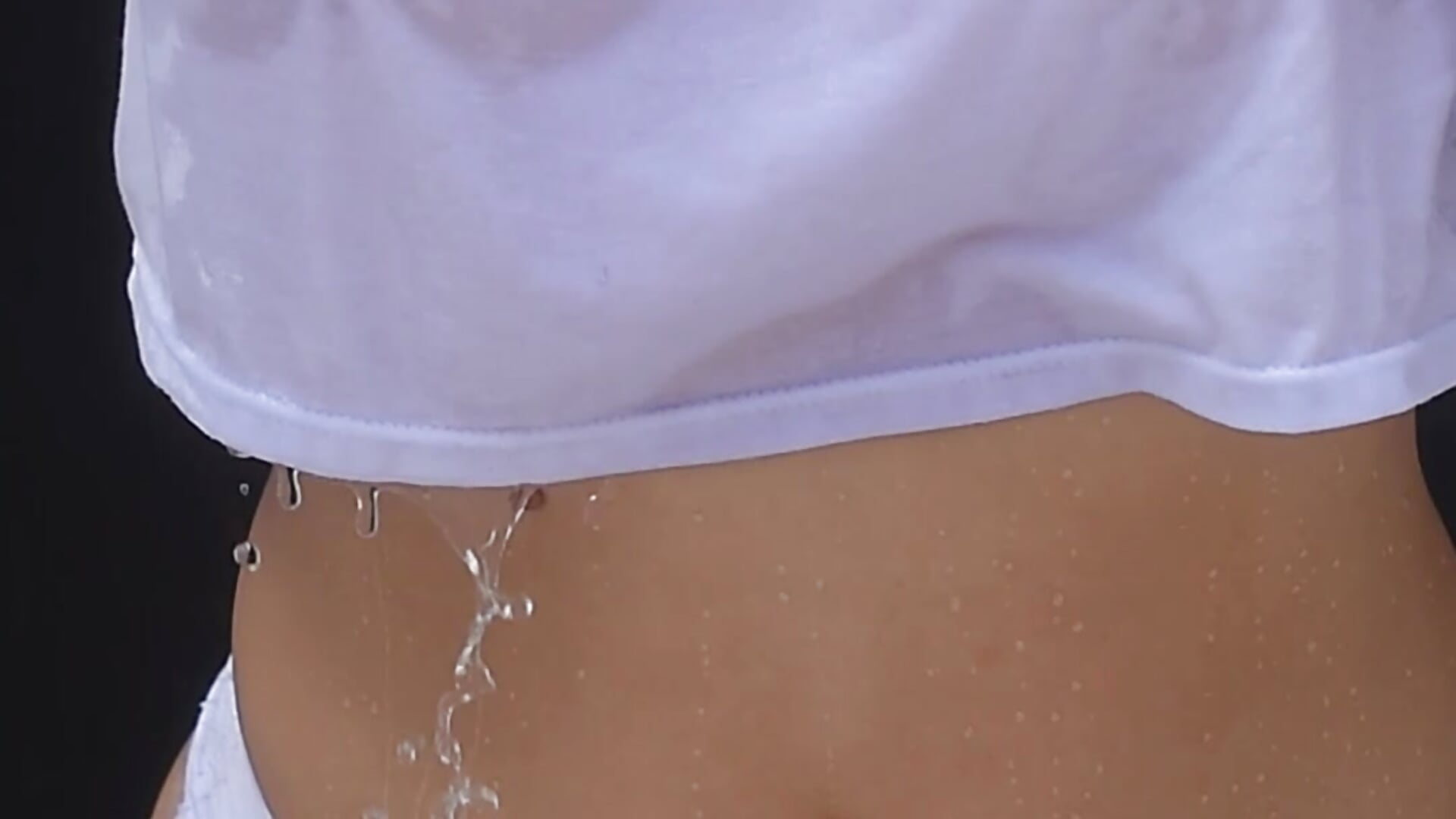 Do u like wet tops? ♥