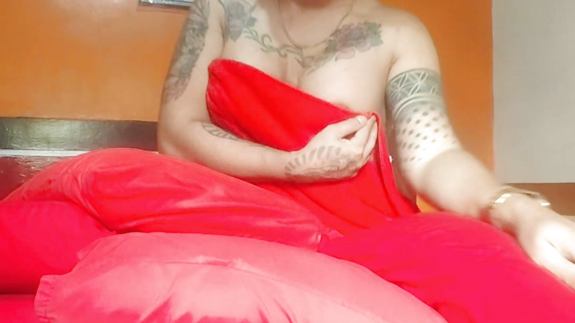 HELLO GUY'S - vídeo de Fayola_Beatrix modelo de câmara