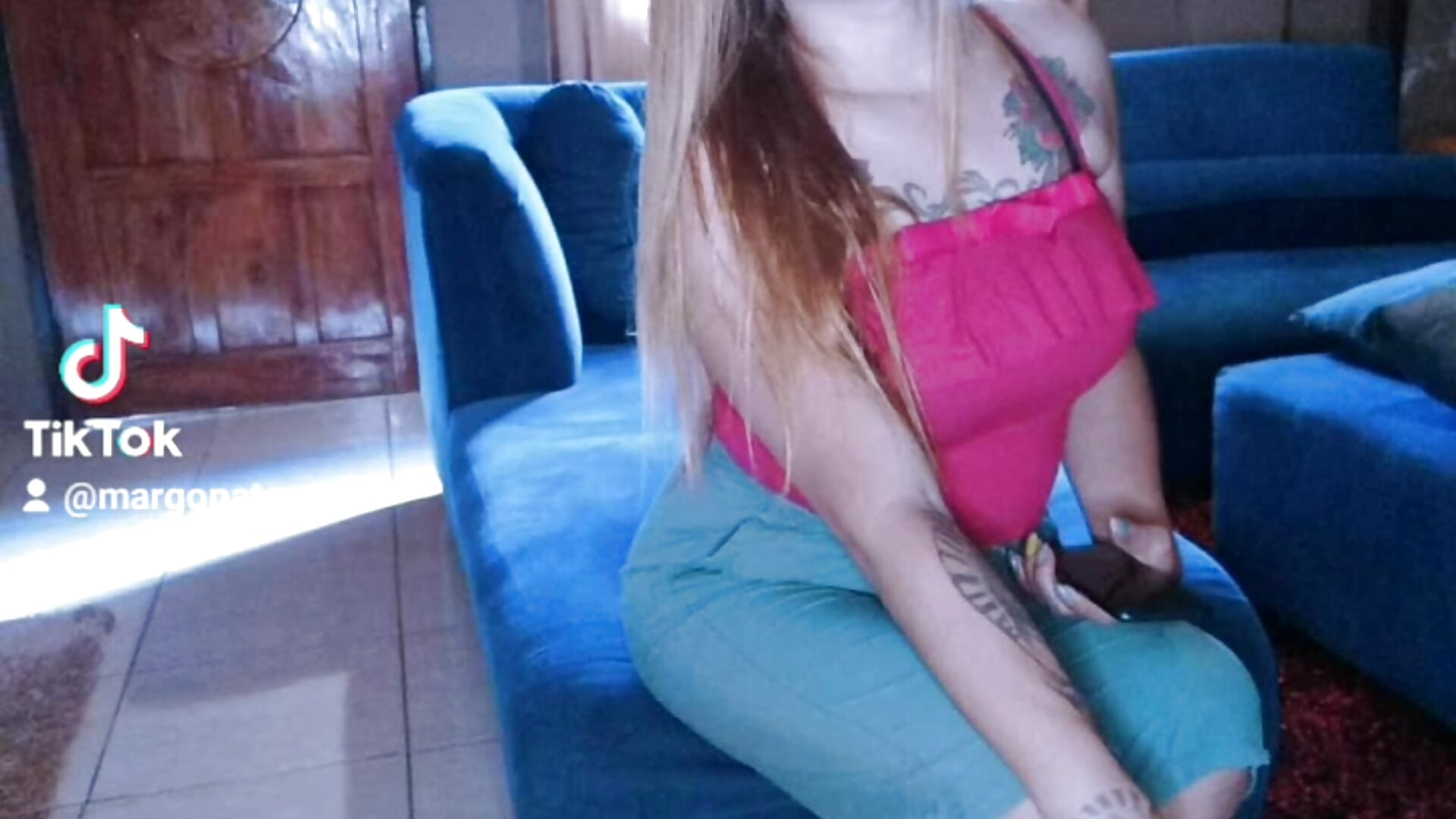 9964f592c8f87daa16cc72b6b3bcd7d6 - video by Fayola_Beatrix cam model