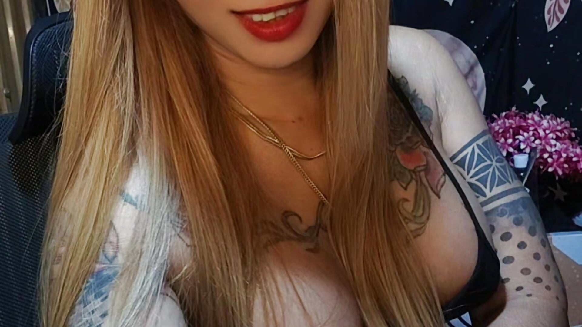 1000034099 - video by Fayola_Beatrix cam model