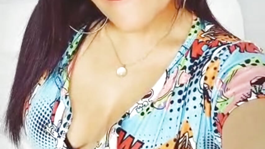 ♥Spongebob saying hi ♥ - video by Abriljoness cam model