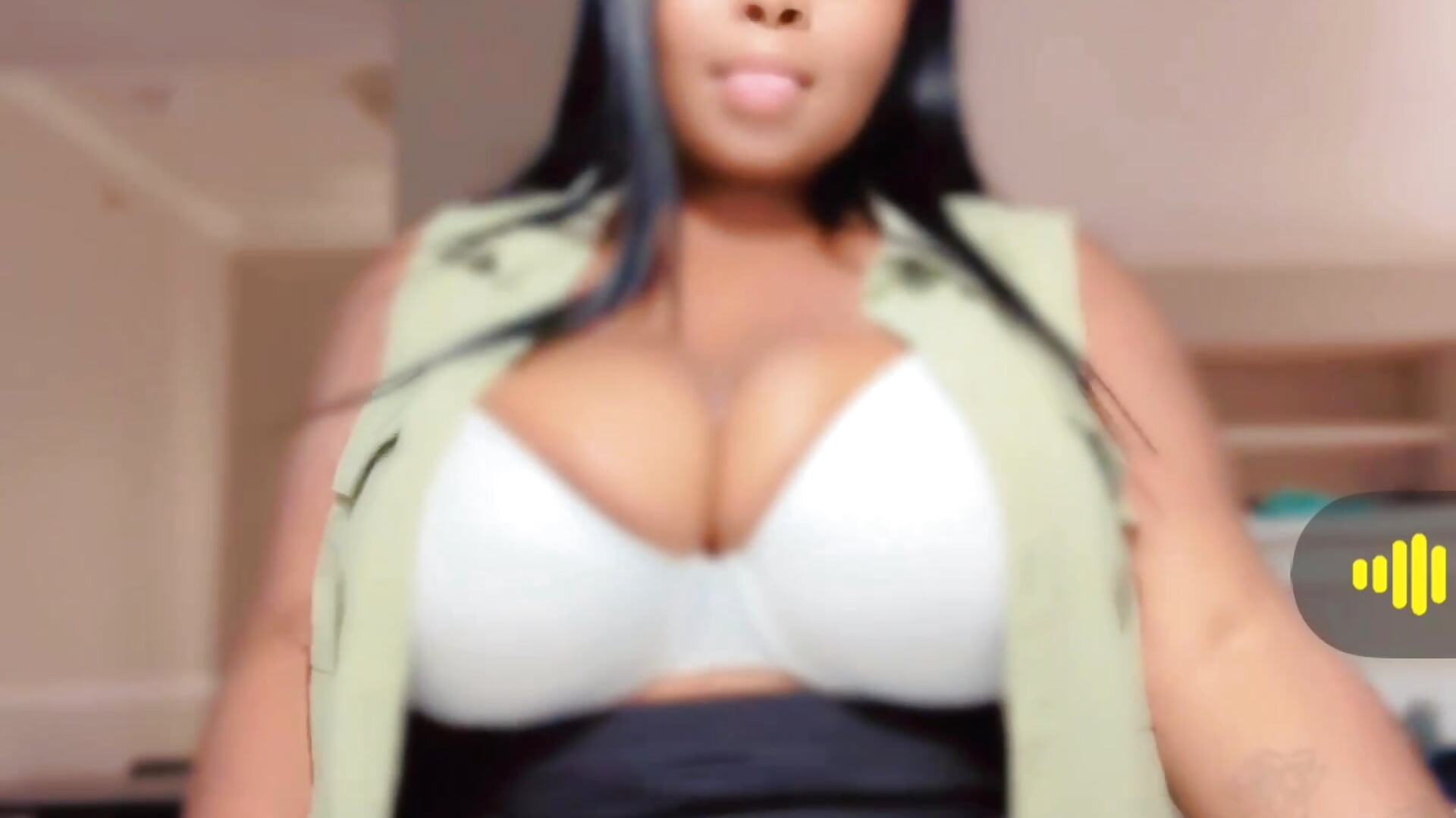 Hot MILF energy. 😉🔥 - видео от уебкам модела TheOneandOnlyJasmine