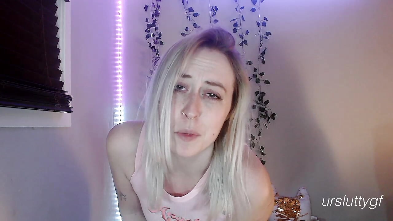 Blooper - video by ursluttygf cam model