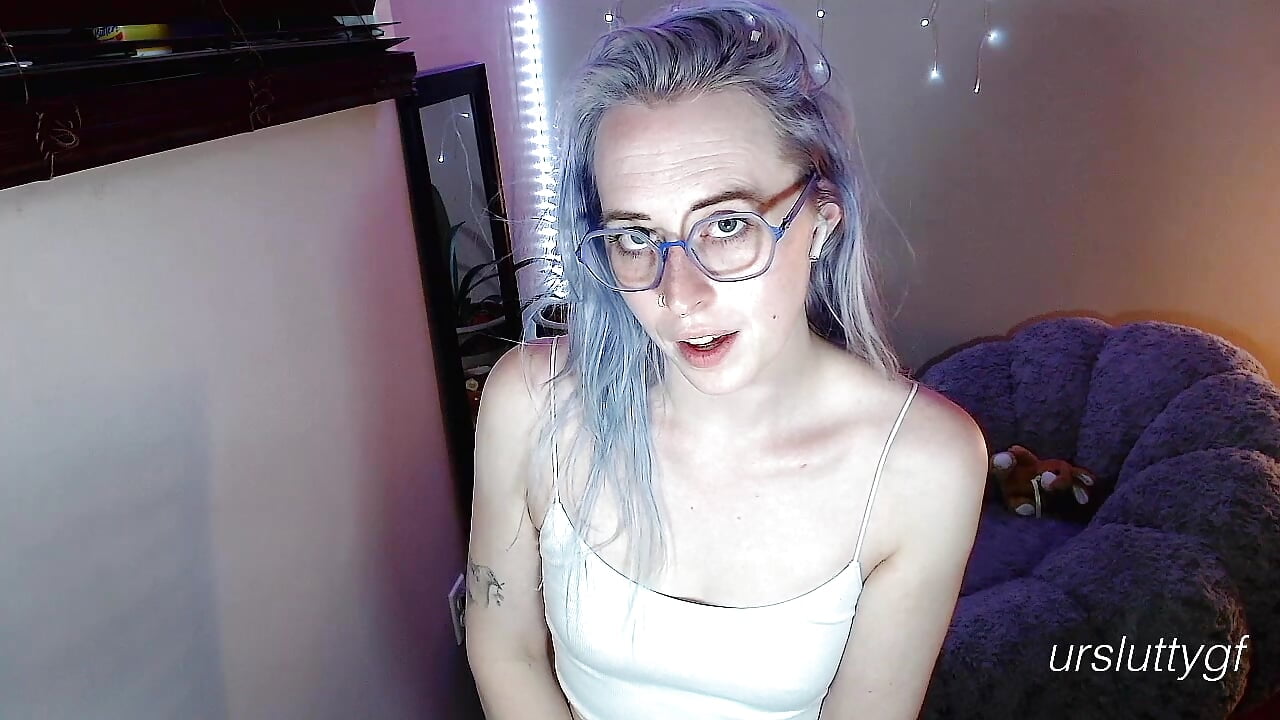 Don't Wake Them!: Promo - video by ursluttygf cam model