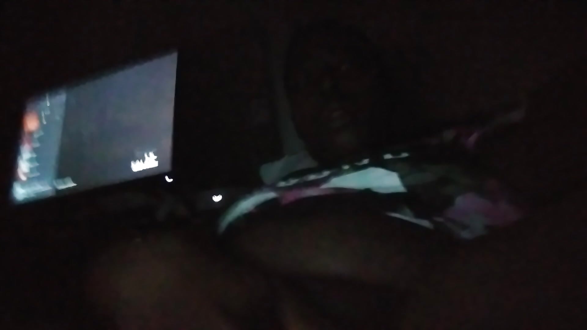 #KittysFIRSTtimeLIVe #eeehhh - video by MadameSplashed cam model