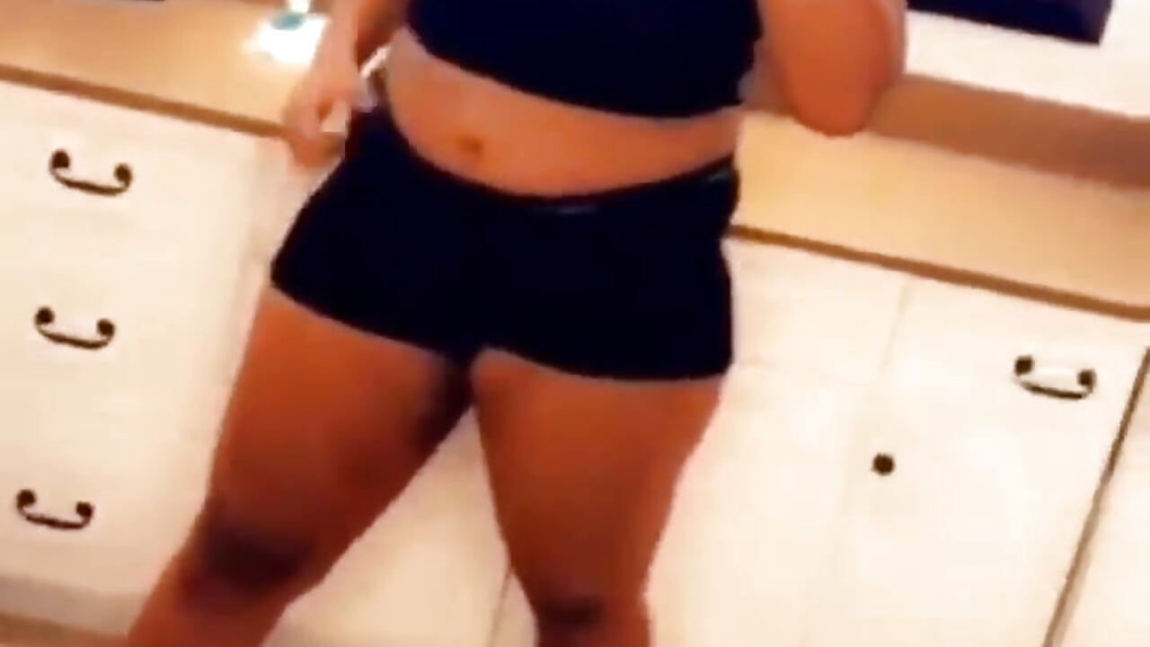 Me – video af MsPrettyDime