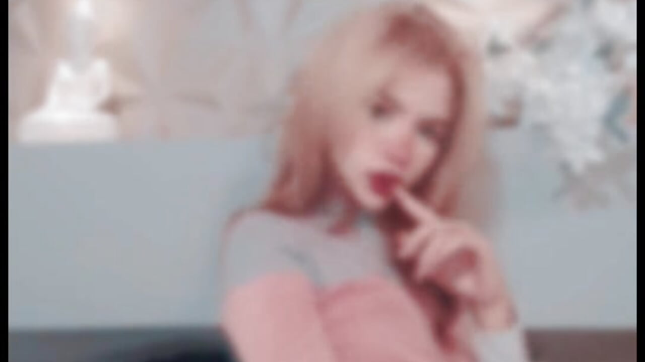 wellcome – видео вебкам-модели Sweetcristin