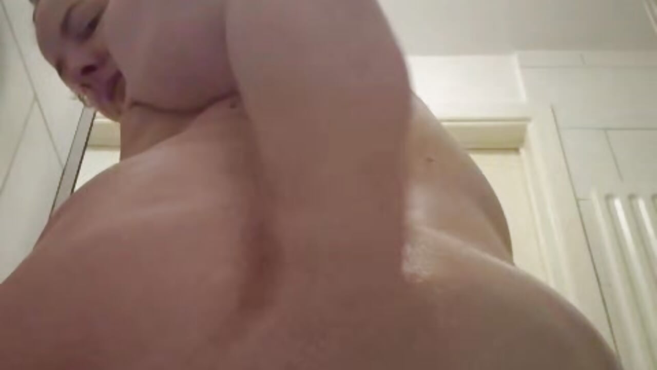 œil fesses – video od webkamerové modelky cristalines