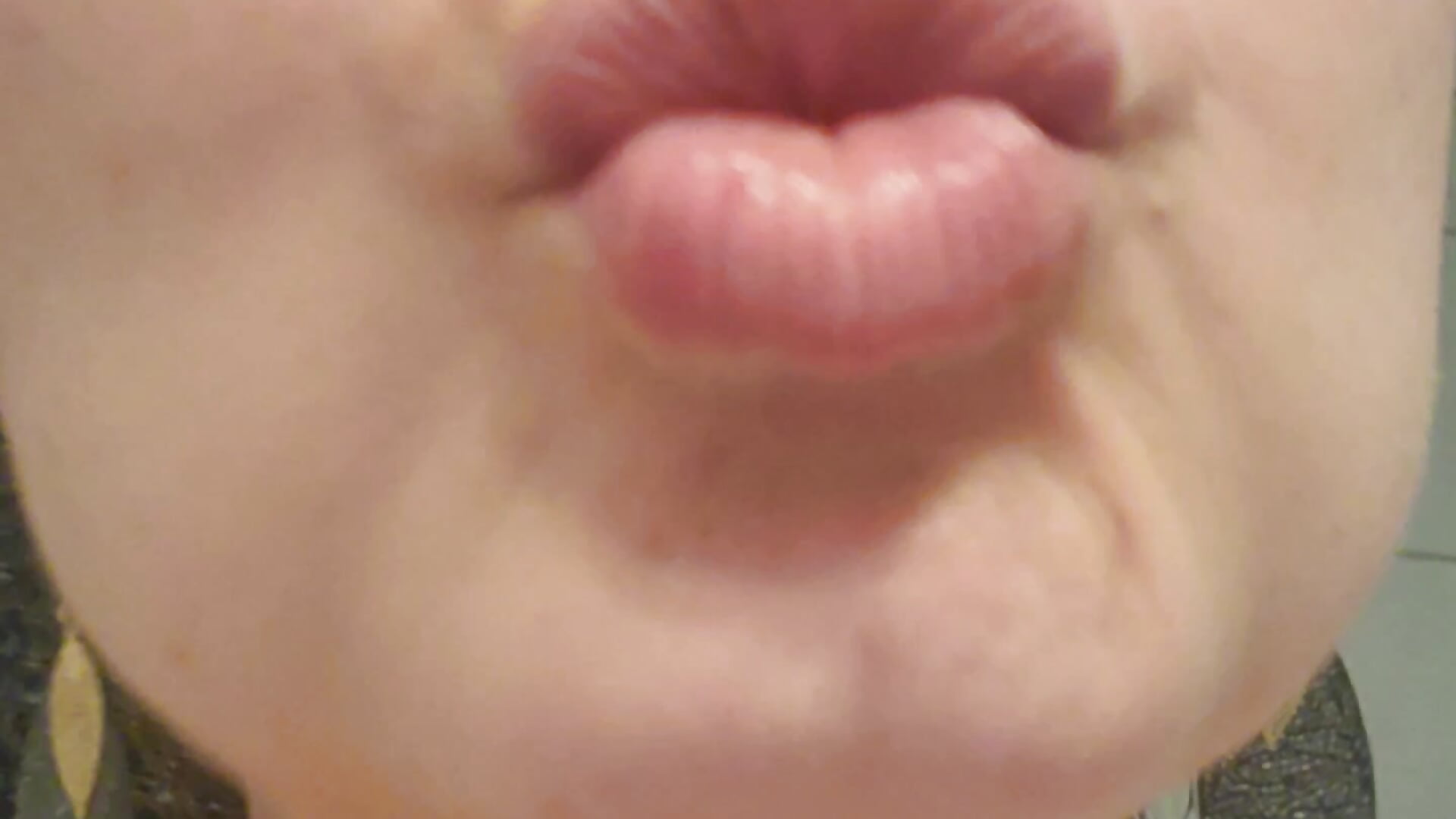 20230513_172642_02 - video by cristalines cam model