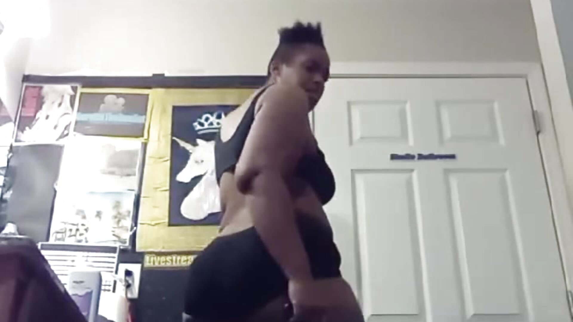 Bathroom Strut