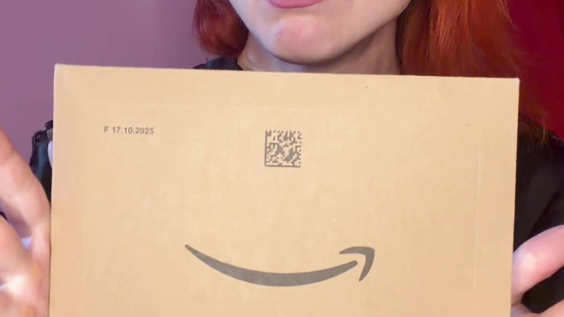♥️UNBOXING REGALI PT1♥️ I VOSTRI REGALI DALLA WISHLIST AMAZON - video di Nikky_Divine modella di cam