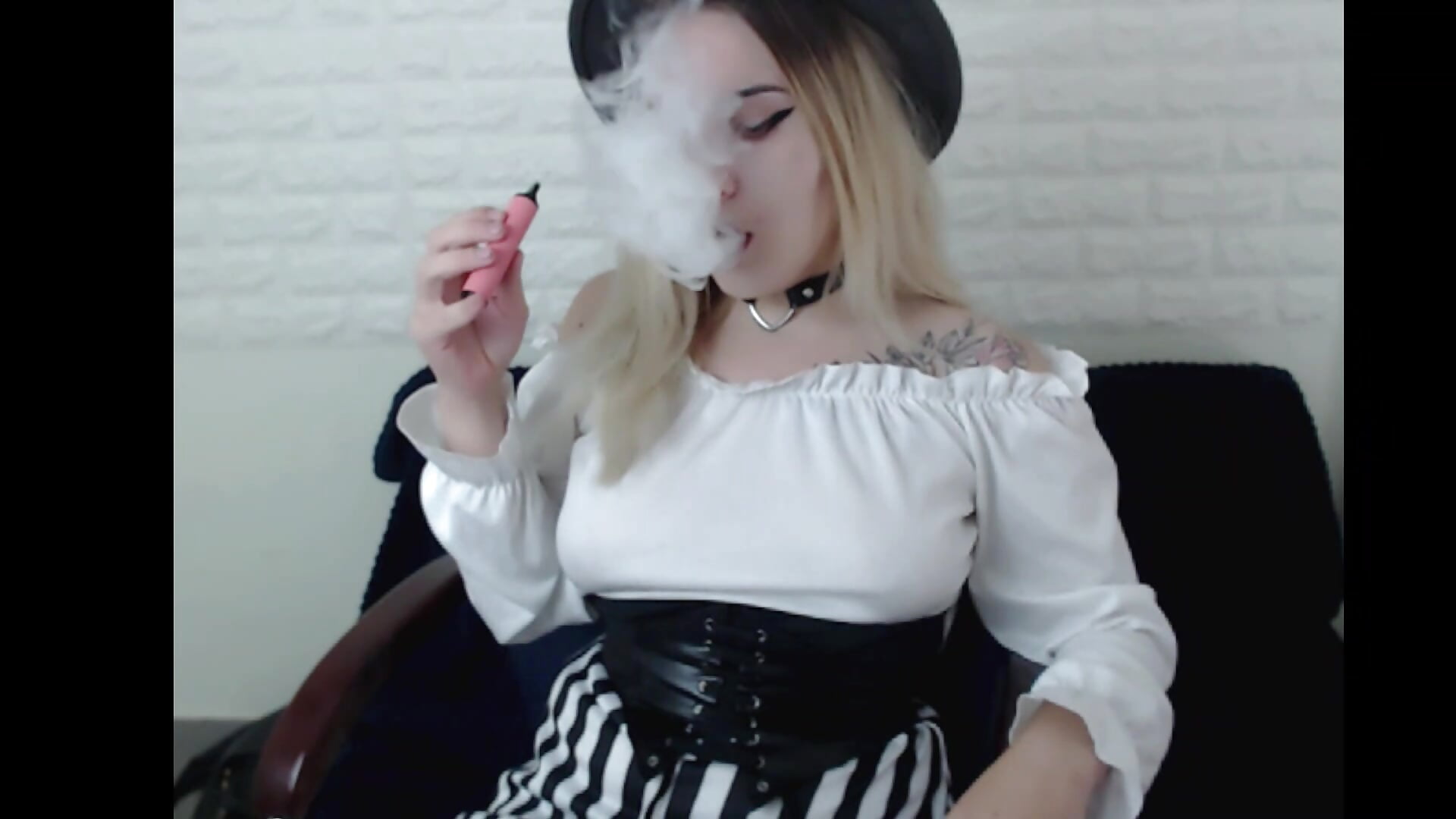 Smoking cam - video by Emma_just cam model