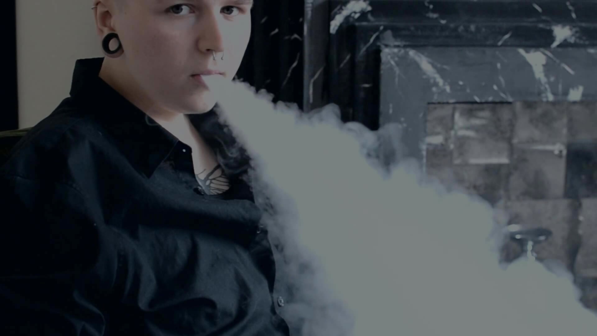 smoking - video by Mark_Arch cam model