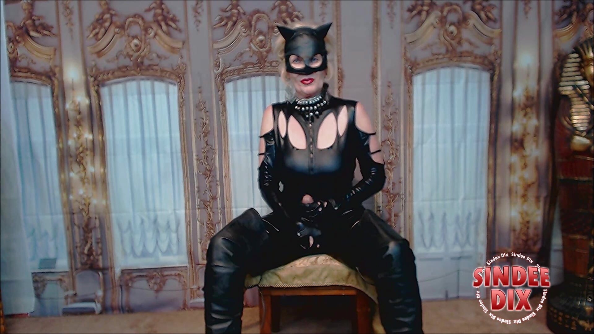 CATWOMAN Jerk off instructions - فيديو من SindeeDix موديل الكام