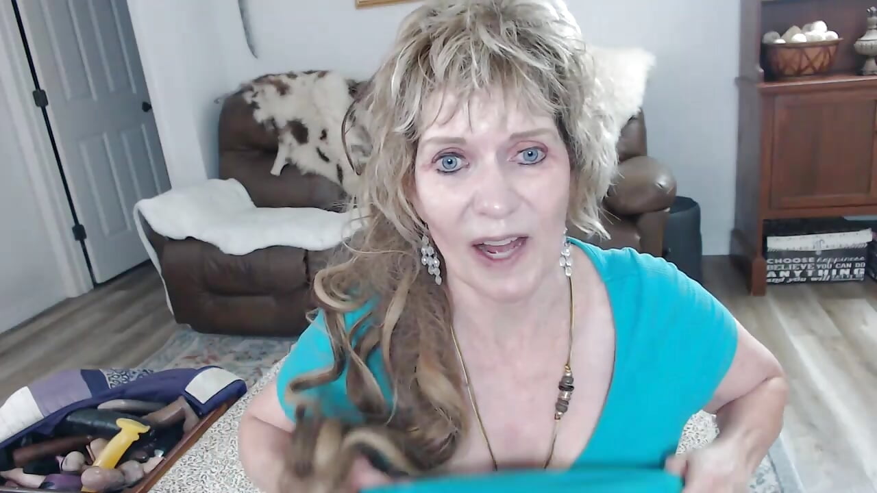 naughty Neighbor - فيديو من SindeeDix موديل الكام