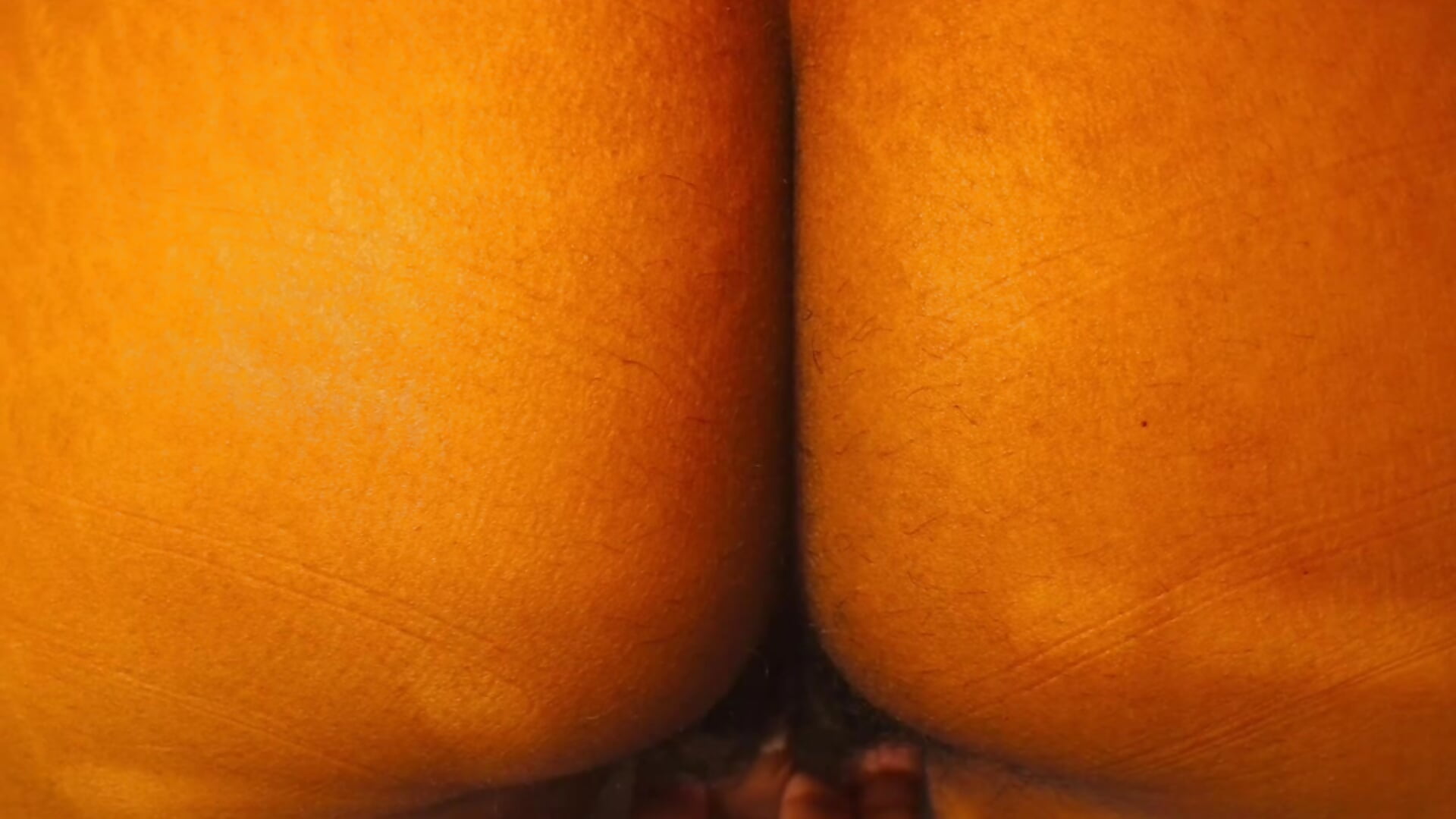 SUPER CLOSE UP SQUIRTING IN DOGGY