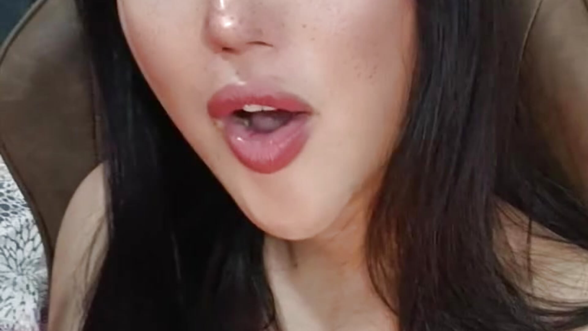 Snapchat-1196655392– DaDominanceDiva kameramodell videója