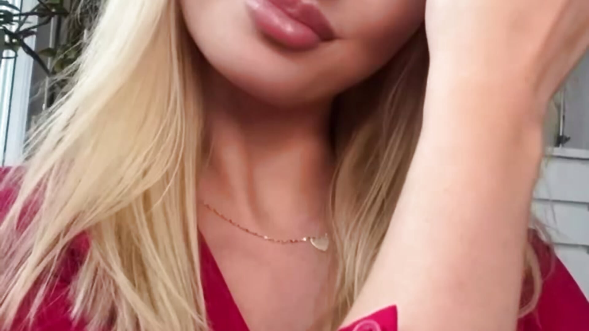 HELLO－カメラキャストのCorneliaSweetの動画