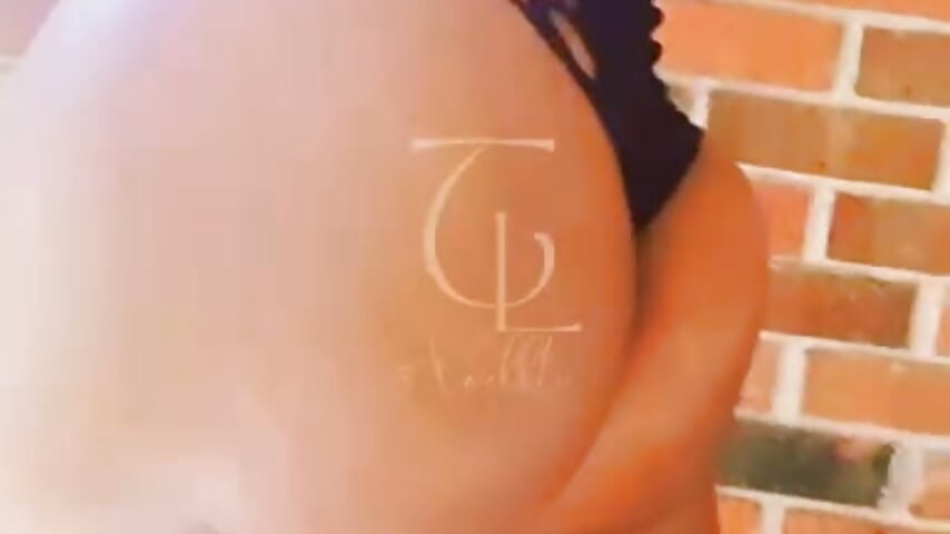 Bubble Butt Goddess - відео від вебкаммоделі xdolltv