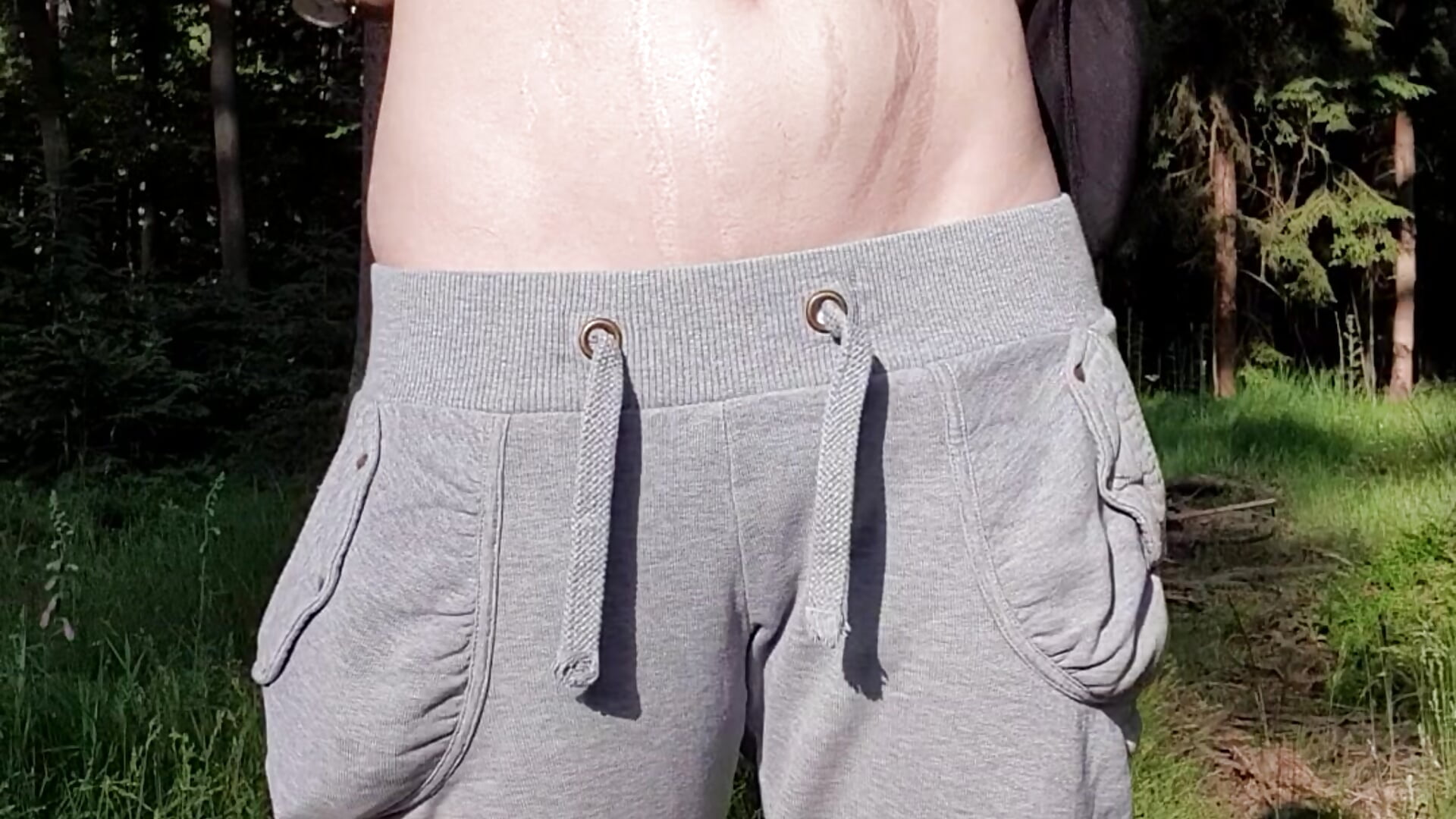 Im Wald Ausziehen - video by Mercedeswoman8 cam model