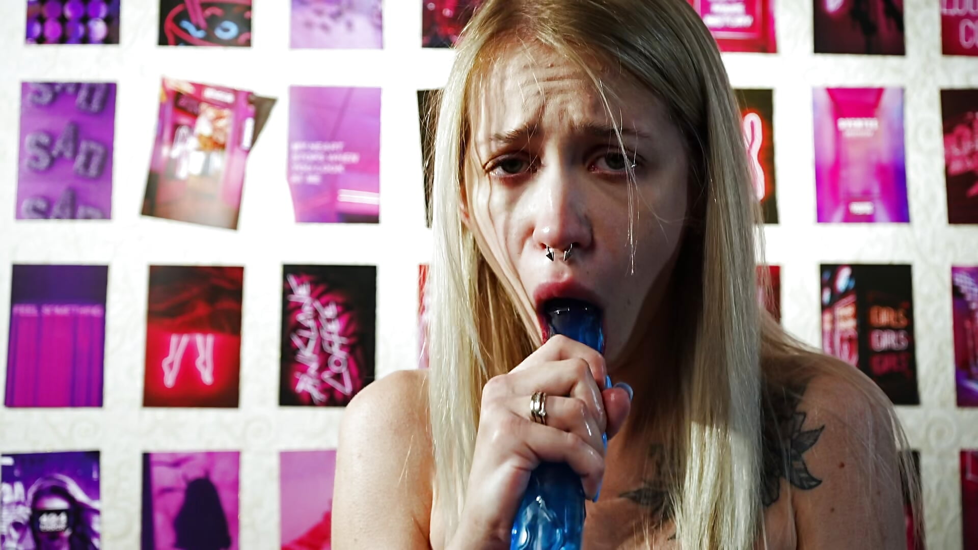 gagging with double dildo | sloppy deepthroat - video di ho1yho1e modella di cam