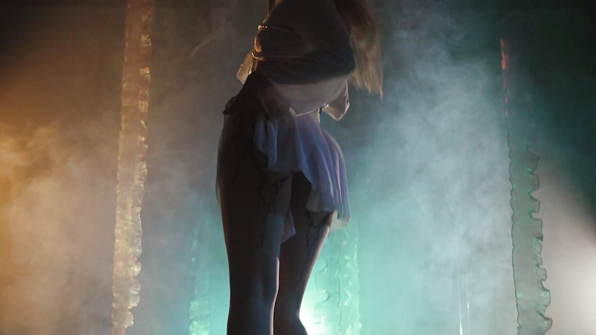 pole dance - video di ho1yho1e modella di cam