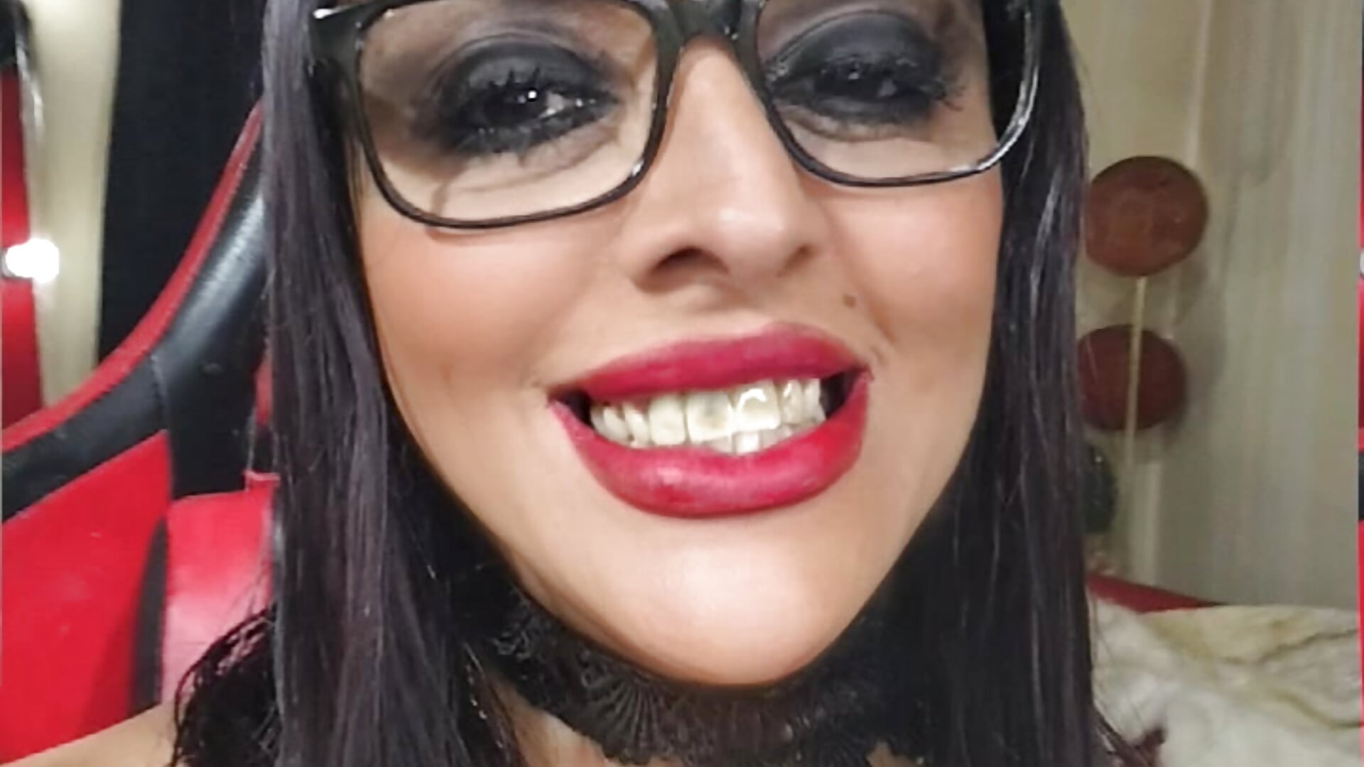 sexy smoke - βίντεο μοντέλου AlexaBigBoobss