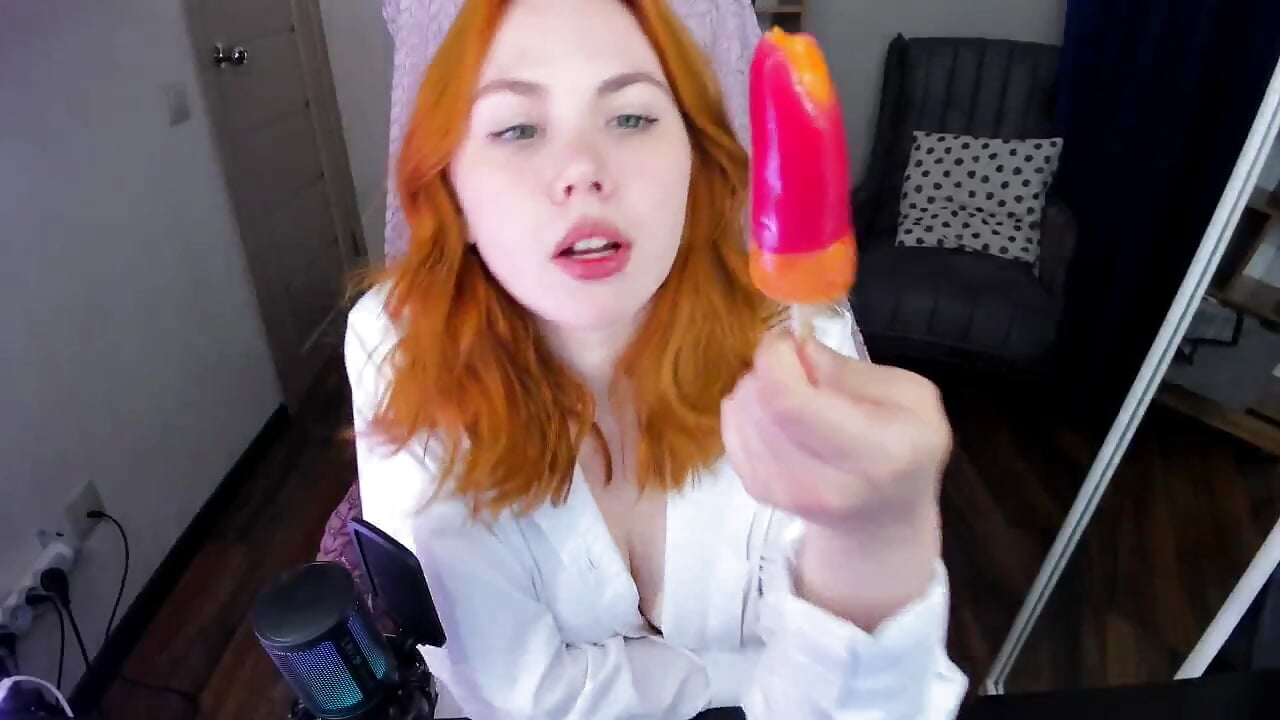 Very hot - video by _Alicia_Fox_ cam model