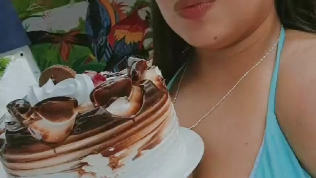Happy birthday to me 🎂✨️🍑🥂 - vídeo de Luisanakoi777_