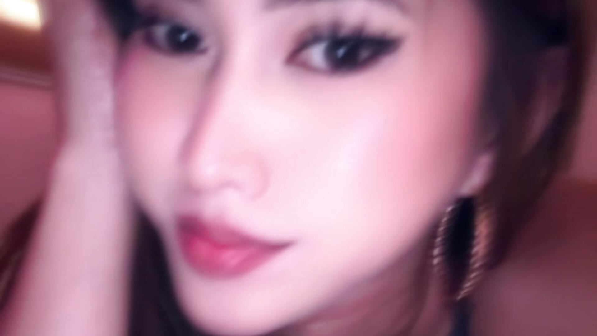 Isn’t she adorable? 🥰 - vídeo de la modelo de cam BombshellPH