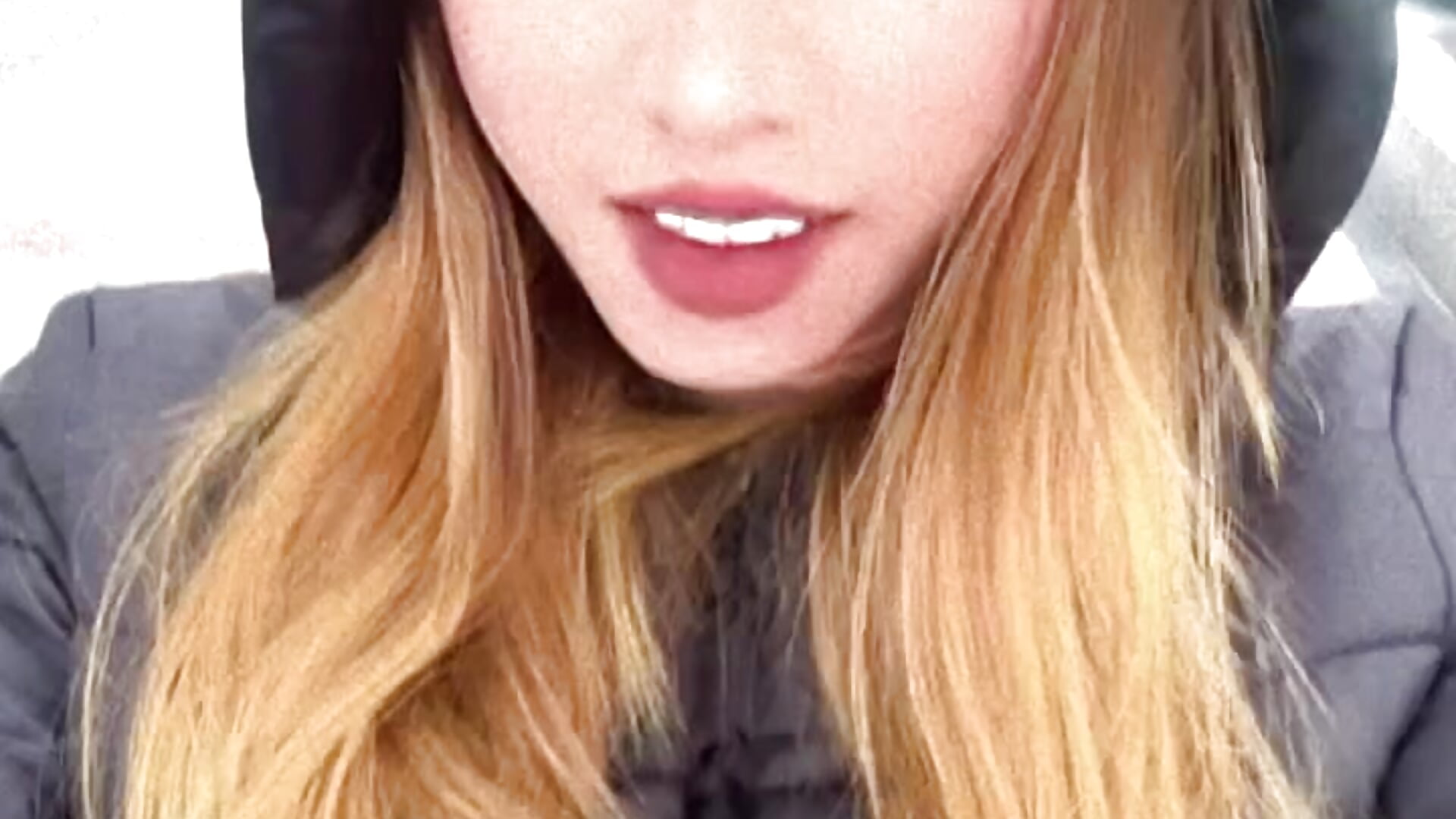 5° freezing cold 🥶 - vídeo de la modelo de cam BombshellPH