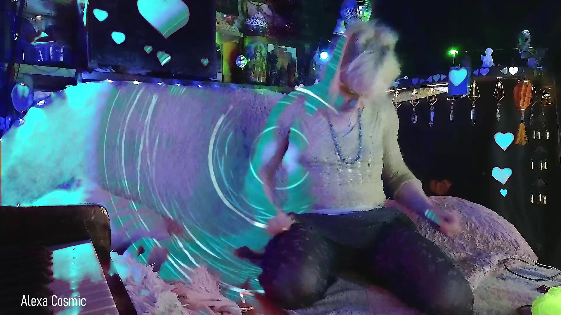 2025-05-06 21-40-37 - video by Alexa_Cosmic cam model