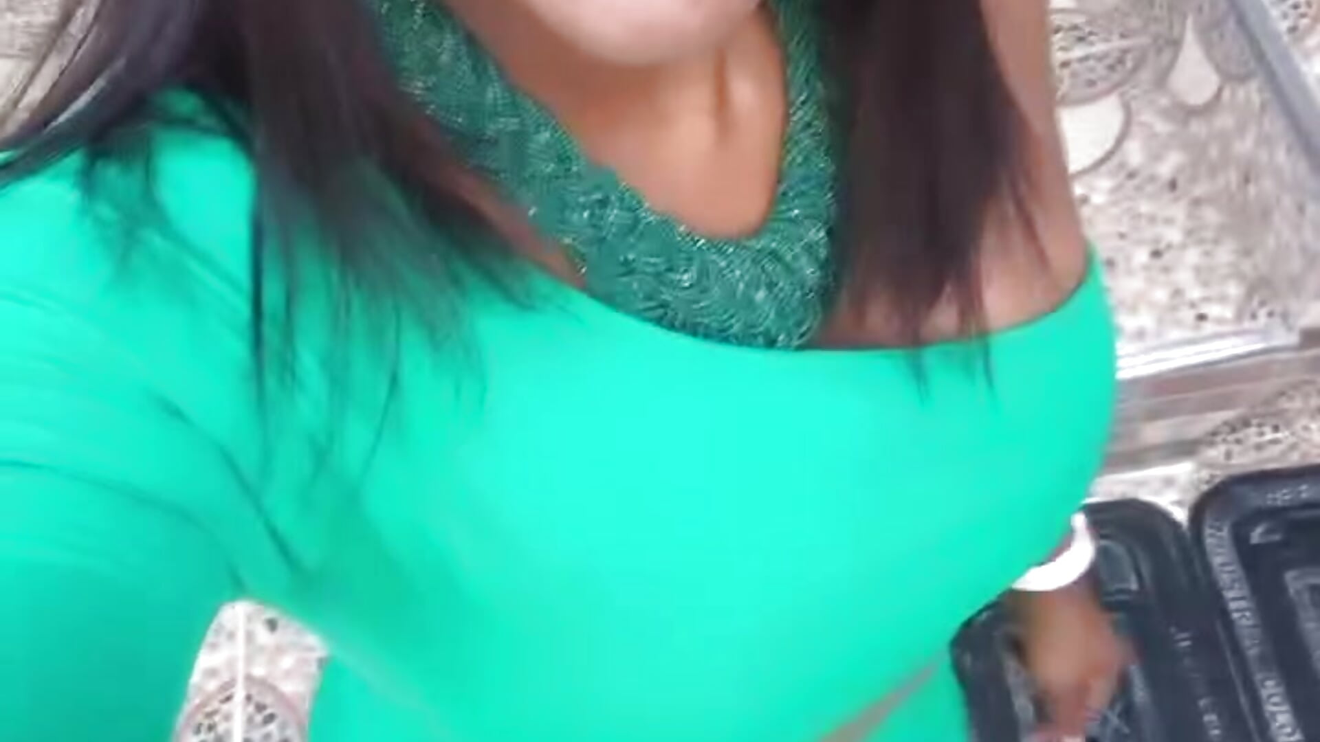 Green - فيديو من EvaFoxter موديل الكام