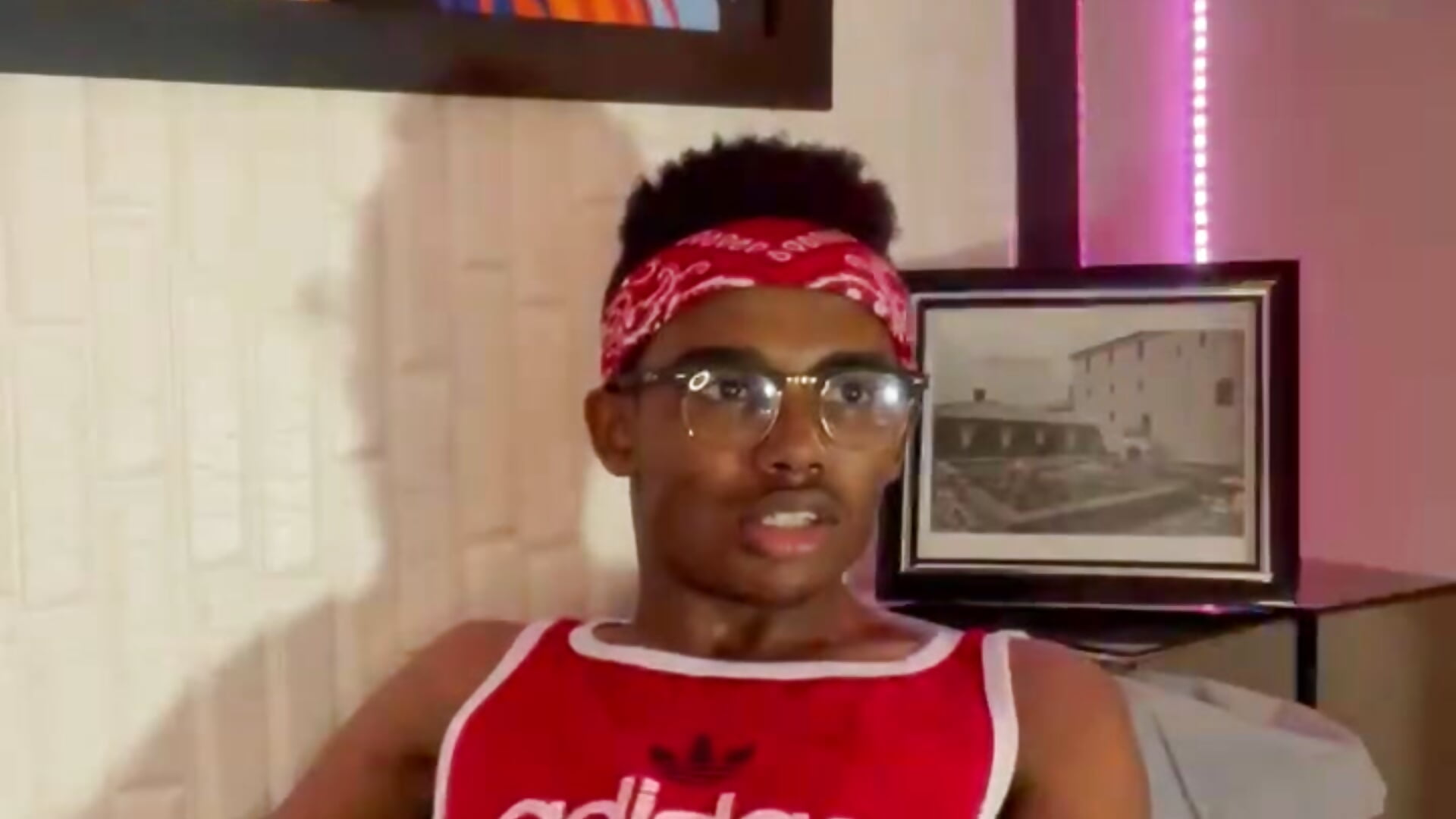 trim,05837CB4-711E-49EE-AEC3-CEA8D771789B - video by fer_perez_ cam model