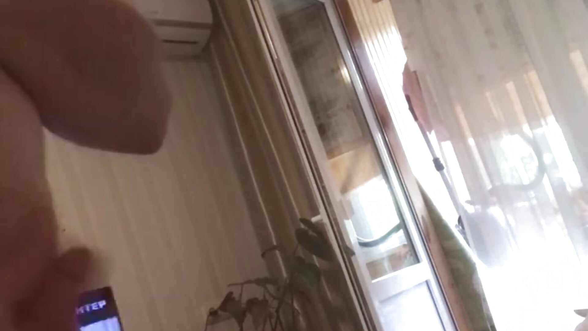 trim,42FC8FC2-7EE2-4C1E-83F0-7339D25034A5 - video oleh model kamera Frosl