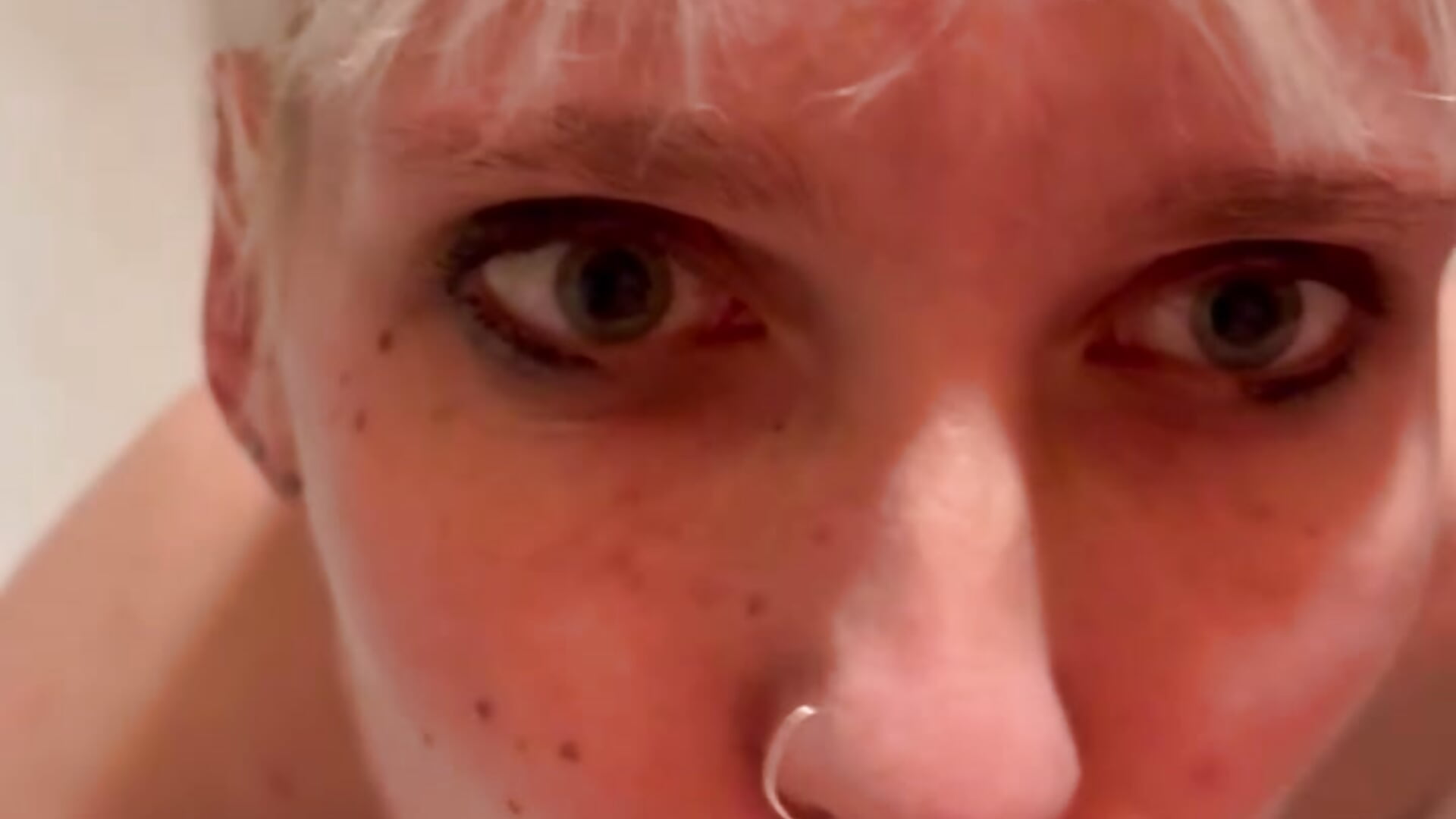Please piss me - video by Lesilany@xh cam model